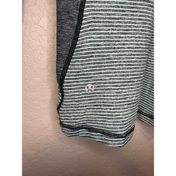Lululemon Striped Quarter Zip Pullover Top Athletic Activewear Size 6 - Picture 4 of 6